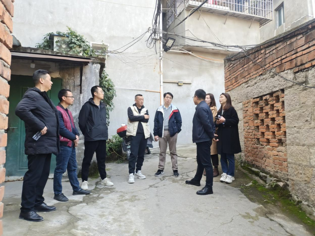 H动画
领导赴闽东商业公司开展房屋安全加固施工情况及安全生产调研