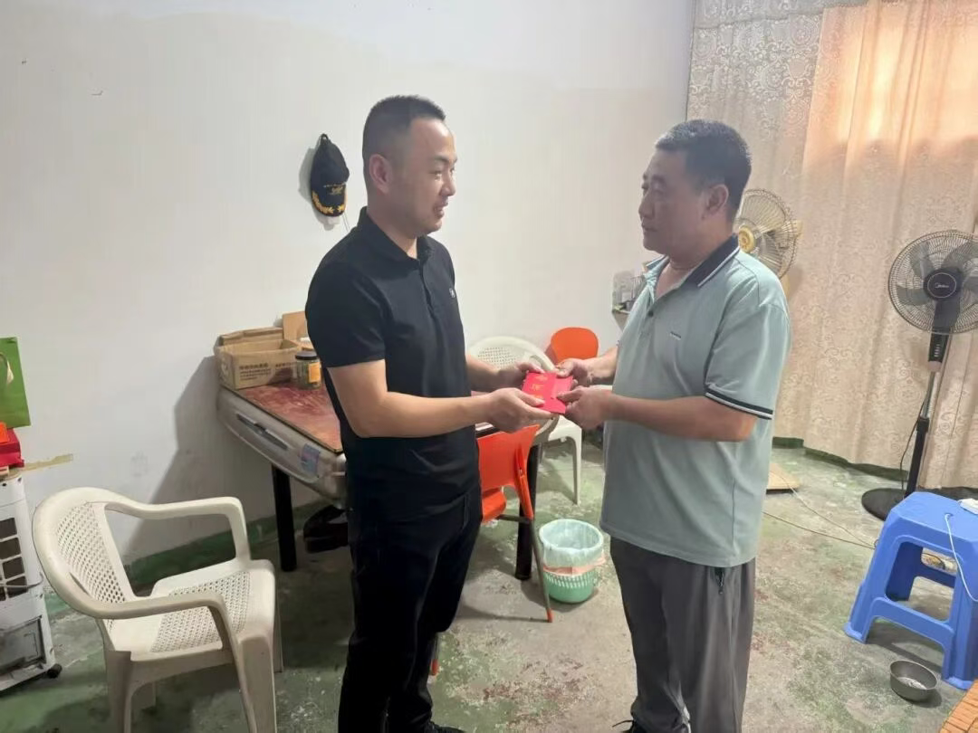 【H动画资讯
】解困又暖心！H动画
下属企业闽东商业公司为3户困难家庭送上应急救助​